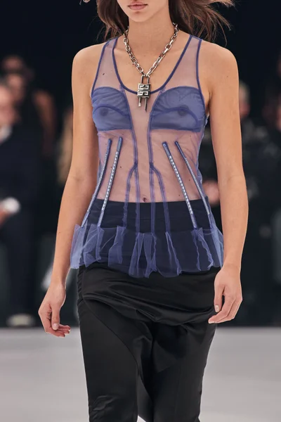 Look 62